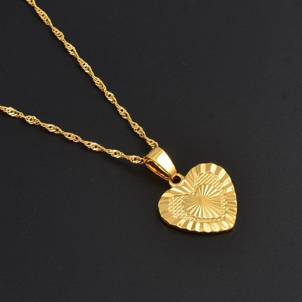 Gold Heart Pendant Necklace